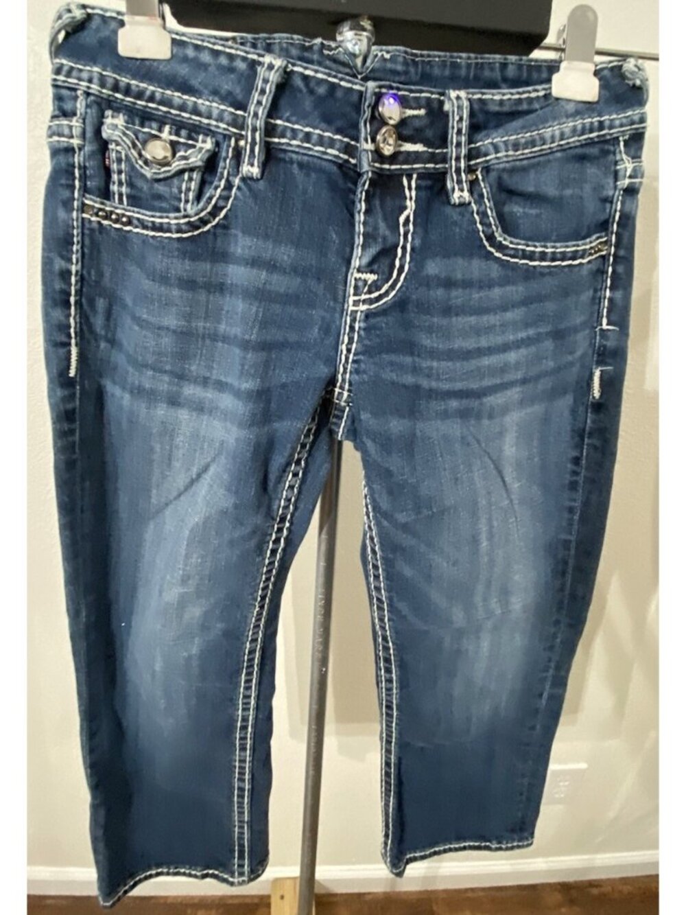 Vigoss The New York Capri Women 3/4 Capri 30X21” Jeans Stretch Flap Pockets